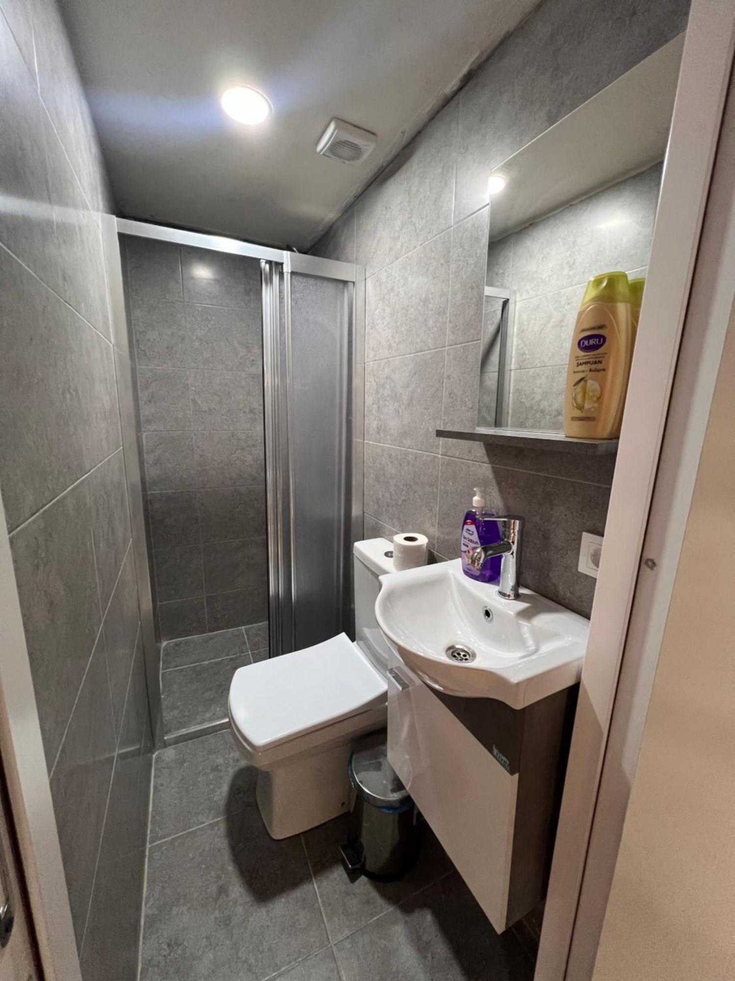 Cihangir Apart Istanbul Bagian luar foto